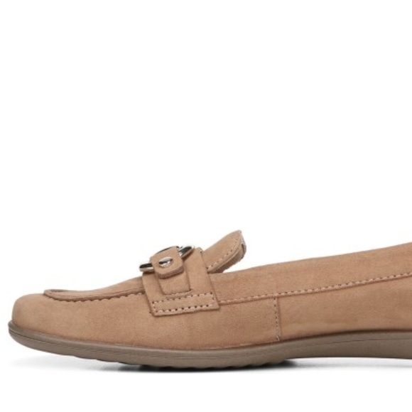 NEW Naturalizer Ainsley Cookie Dough Suede Flats - Picture 4 of 7